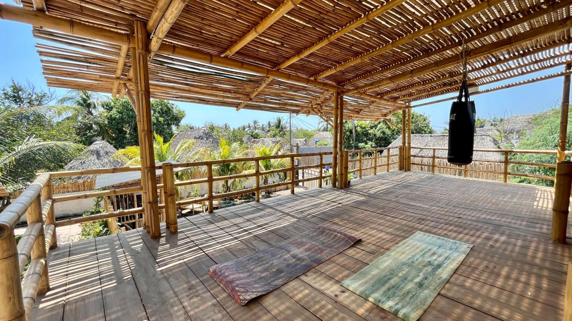 Shanti Surf Camp El Paredon Buena Vista Exterior photo
